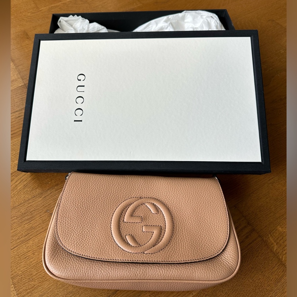 Gucci medium soho flap crossbody